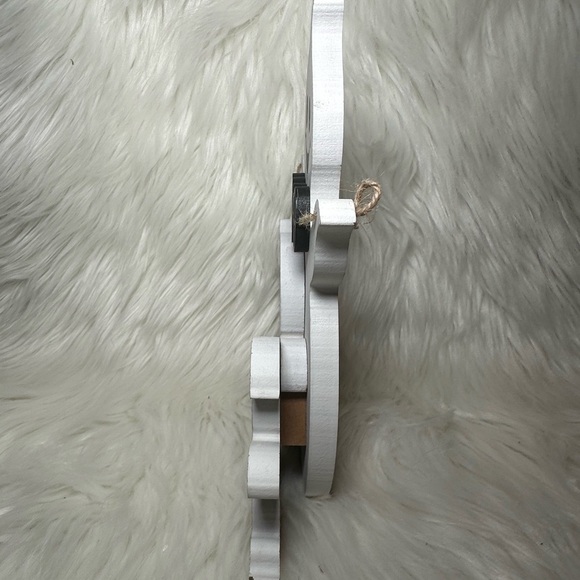 White Ghost Decor with BOO Sign - Picture 3 of 3